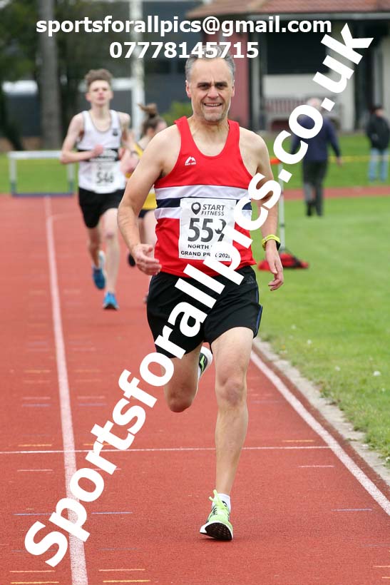 800 metres, NECAA Open Meeting, Morpeth, Sunday, September 27th. David T. Hewitson/Sports for All Pics